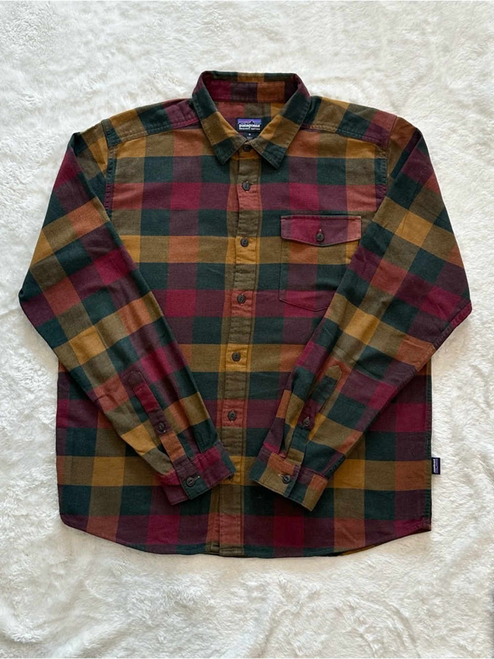 Patagonia Men's Lightweight Fjord Flannel Shirt Size Medium Organic Cotton Plaid